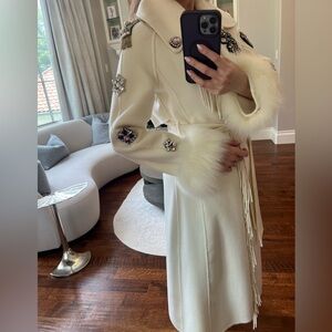 New Regina Italian cashmere blend Ivory Coat with fox Fur Trimand Embellishments